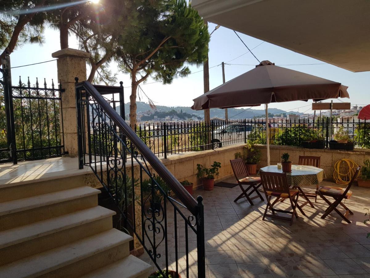 Filidas Apartments Skiathos Town Bagian luar foto