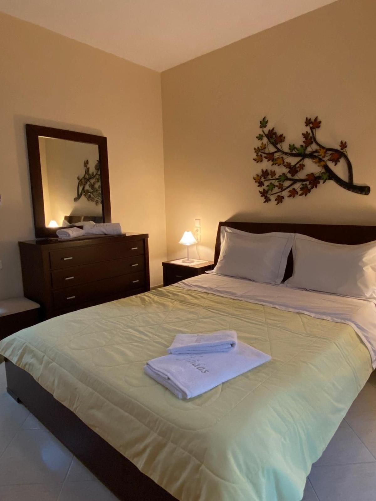 Filidas Apartments Skiathos Town Bagian luar foto