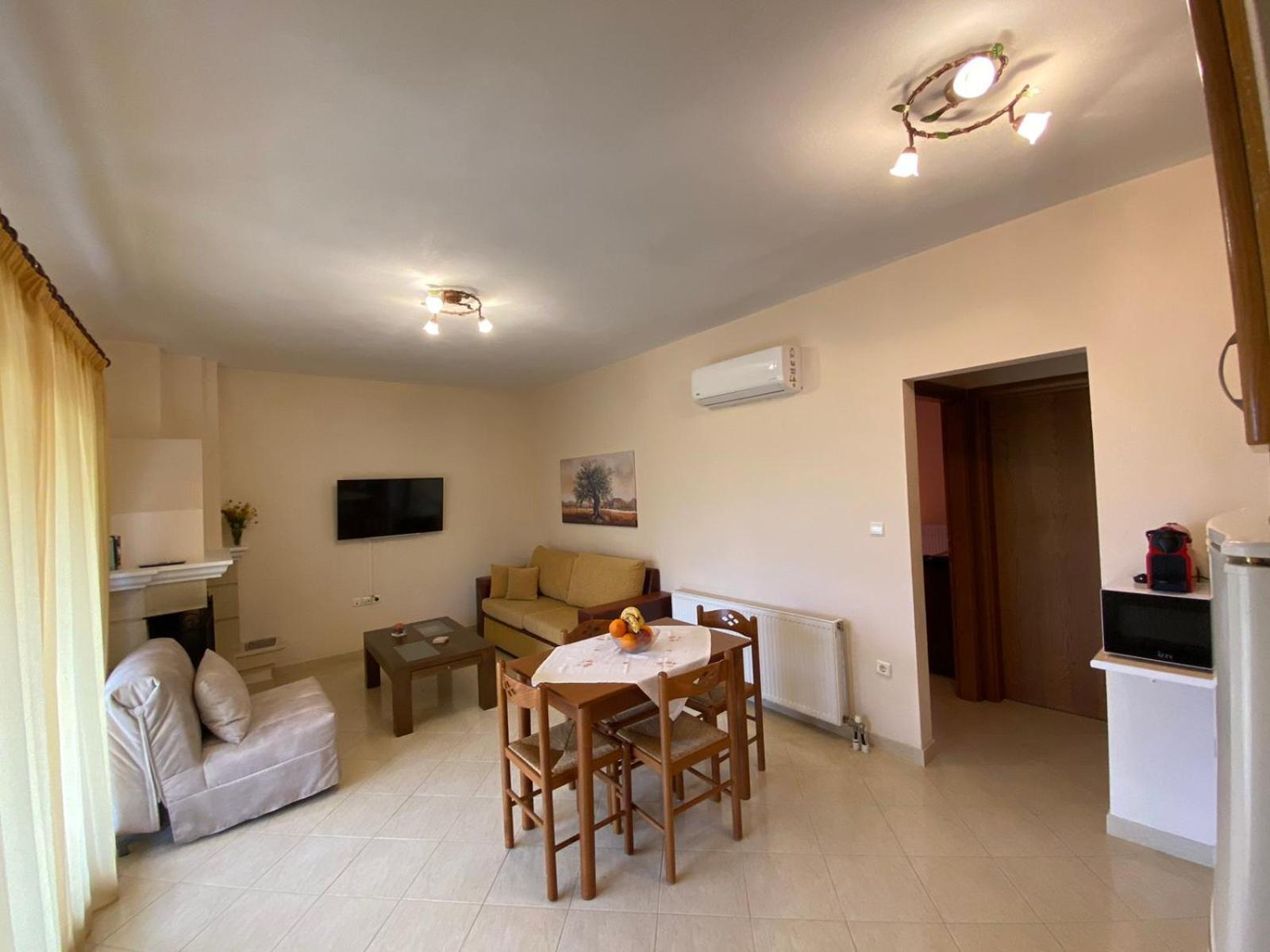 Filidas Apartments Skiathos Town Bagian luar foto